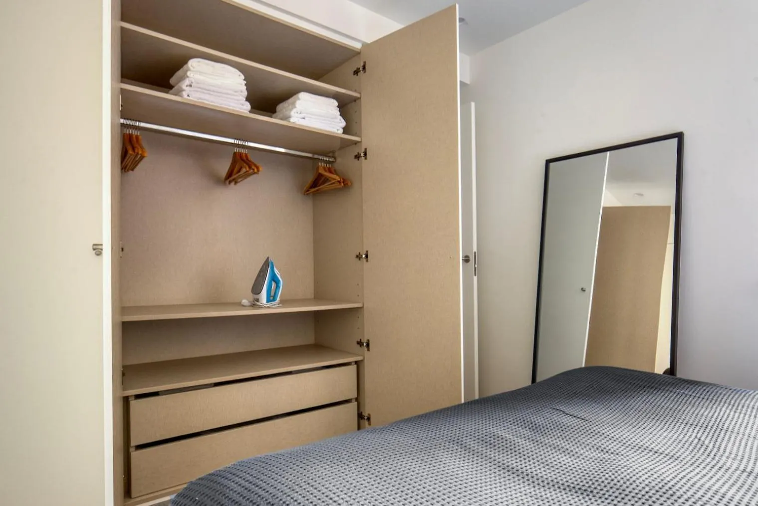 バルセロナBlueground Sarria Doorman Renovated Recently Bcn-121アパートメント スペイン